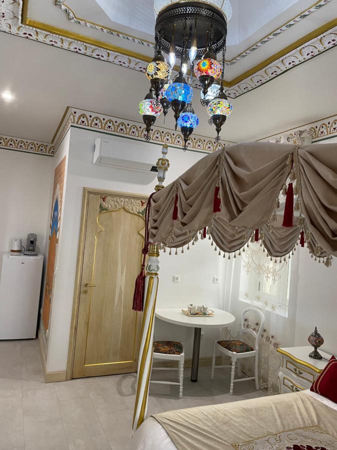 Chambre Orientale Cherazade Maison De L'Eglise Narbonne Buitenkant foto
